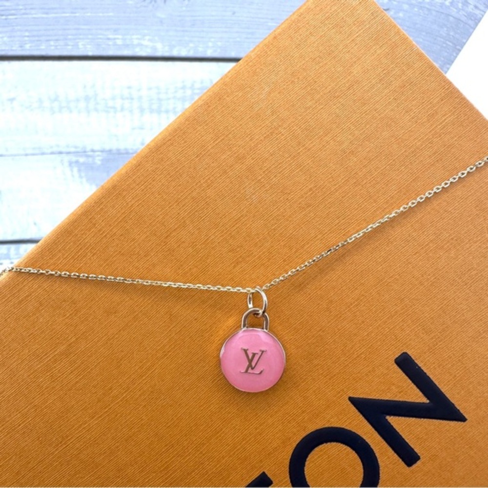 Repurposed necklace with Louis Vuitton round pink zipper pull. - Picture 2 of 8